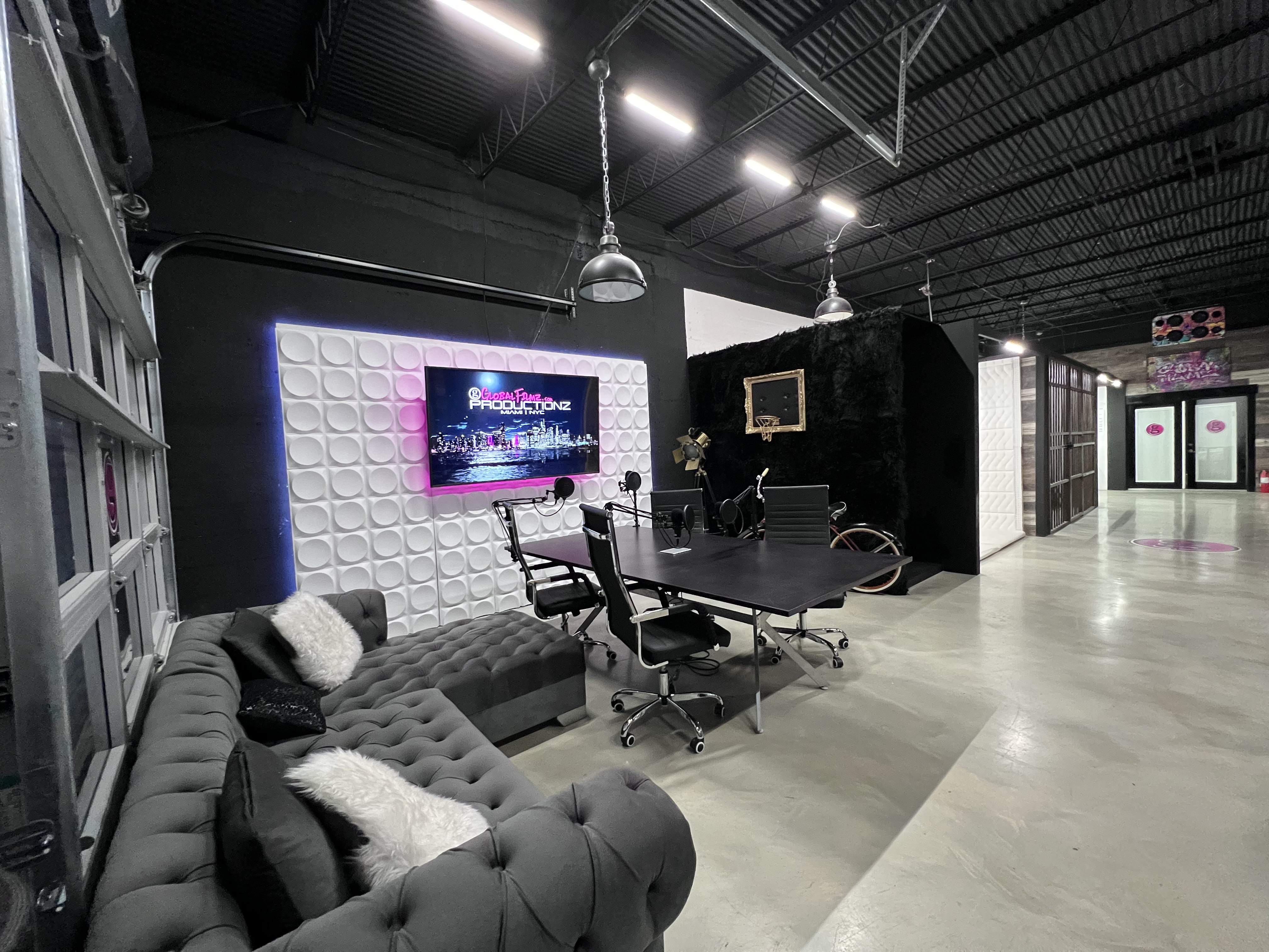 podcast studio (6)